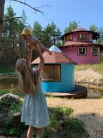 Roosa maja parvesaunaga - B&B Reigi