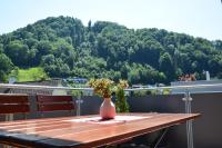 Appartamento con 2 Camere da Letto e Terrazza 