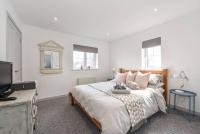 B&B Chichester - The Little House, boutique home near the sea - Bed and Breakfast Chichester