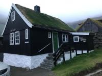 holiday cottage in Tjørnuvík - B&B Tjørnuvík