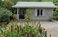 B&B Anse Boileau - Sunbird Bungalow - Bed and Breakfast Anse Boileau