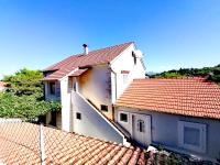 Apartman Čanaki Splitska - Bed and Breakfast