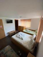 Dreibettzimmer