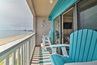 B&B Corpus Christi - Updated Front Beach Condo with Resort Amenities! - Bed and Breakfast Corpus Christi