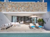 Three-Bedroom Pool Suite with Seaview & Cinema