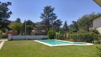 Casa con pileta exclusiva y parque en Villa Carlos Paz - B&B Villa Carlos Paz