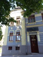 Penzion U školy - Bed and Breakfast