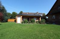 Haus Heckenrose Whg 4 Gartenhaus - Bed and Breakfast Kellenhusen