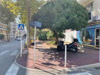 Spacieux F2 climatisé proche de la mer - B&B Antibes