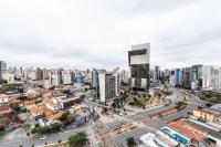 B&B São Paulo - "Book Your Stay at Homelike Faria Lima in Pinheiros Stunning City Views Pool and Parking by Okaeri Home - Bed and Breakfast São Paulo