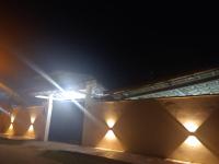Casa com piscina e estacionamento, próximo á praia - Chambres d'hôtes Porto Seguro