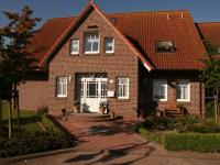 B&B Neuharlingersiel - Ferienwohnungen Peters - Bed and Breakfast Neuharlingersiel