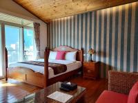 Deluxe Double Room with Hill View