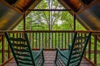 B&B Sevierville - GYPSY ROAD - Privacy! Log Cabin with Hot Tub, WiFi, DirecTV and Arcade - Bed and Breakfast Sevierville
