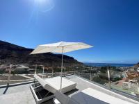 B&B Puerto de Mogán - Billy's Marina 360 with pool access - Bed and Breakfast Puerto de Mogán