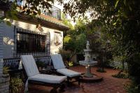 Casa en GRANADA con hermoso jardín, parking calle - Bed and Breakfast Granada