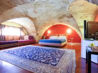 King Suite with Spa Bath