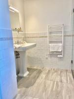 Camera Matrimoniale con Vista Giardino