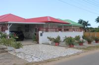 Dubbel woonhuis Selderiestraat Paramaribo - B&B