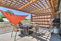 Pet-Friendly Choteau Townhouse with Gas Grill! - B&B Choteau