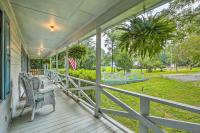 Quiet Home with Fire Pit - 1 Mi to Downtown Acworth! - B&B