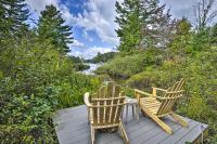 B&B Forestport - Warm and Cozy Adirondacks Cabin on Otter Lake! - Bed and Breakfast Forestport