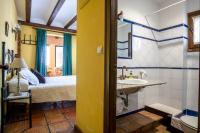 Double or Twin Room with Mountain View