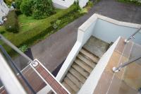 Lloret, Contemporary Retreat with Hot Tub, Waterside and Castle Views, Dog friendly - B&B Laugharne
