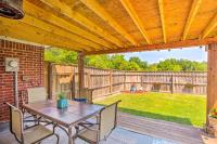 Family-Friendly Rowlett Home about 23 Mi to Dallas - Ferienwohnung