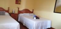 Chambre Triple avec Salle de Bains Privative