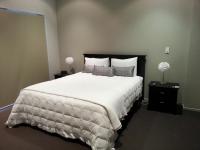 One-Bedroom Suite - Water Front