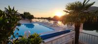 WATERFRONT VILLA SUNSET DREAM WITH POOL - Ferienwohnung Trebinje