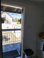 charming & comfy apartment, close to highway, wifi, netflix, amazon prime - B&B Edmundston