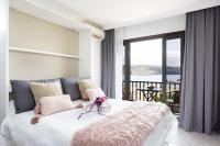 Home2Book Sea Front Vista Marina, Los Cristianos - B&B Arona