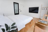 Camera Queen Superior