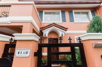 Bella Casa (3BR House at Azienda Genova) - Bed and Breakfast