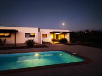 Heated & Shared Pool VILLA MATRIANA 36B, North Shore Villas - Ferienwohnung