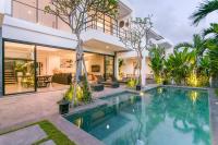 VILLA SOHO· Luxury & Indulgence - close to FINNS BEACH CLUB - Chambres d’hôtes Canggu