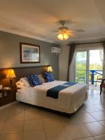 Deluxe Double Room with Balcony and Sea View