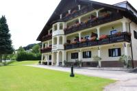 Haus Rosenauer Zimmer & Ferienwohnungen - B&B Nussdorf am Attersee