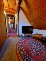 Chambre Simple avec Toilettes et Douche Communes