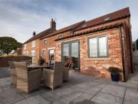 Deerholme Cottage - B&B