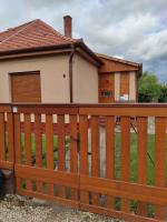 Holiday home in Balatonkeresztur 34529 - B&B Balatonkeresztúr
