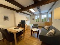 One-Bedroom Apartment with Terrace in the yard - 7