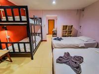Quadruple Room with Private Bathroom