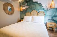 Twin Room with City View