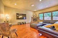 B&B Boise - Boise Home with Fireplaces 8 Mi to BSU and Dtwn! - Bed and Breakfast Boise