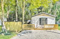 Lake Conroe 3BR Home w Boat Ramp Access, Kings, BBQ, Sleeps 8 - Chambres d’hôtes Willis