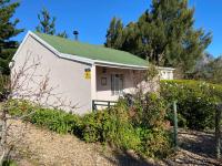 Two-Bedroom Cottage with Mountain View