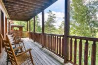 B&B Sevierville - Lux Spa Cabin, Sauna, HotTub, Indoor Pool, Mins to PF - Bed and Breakfast Sevierville